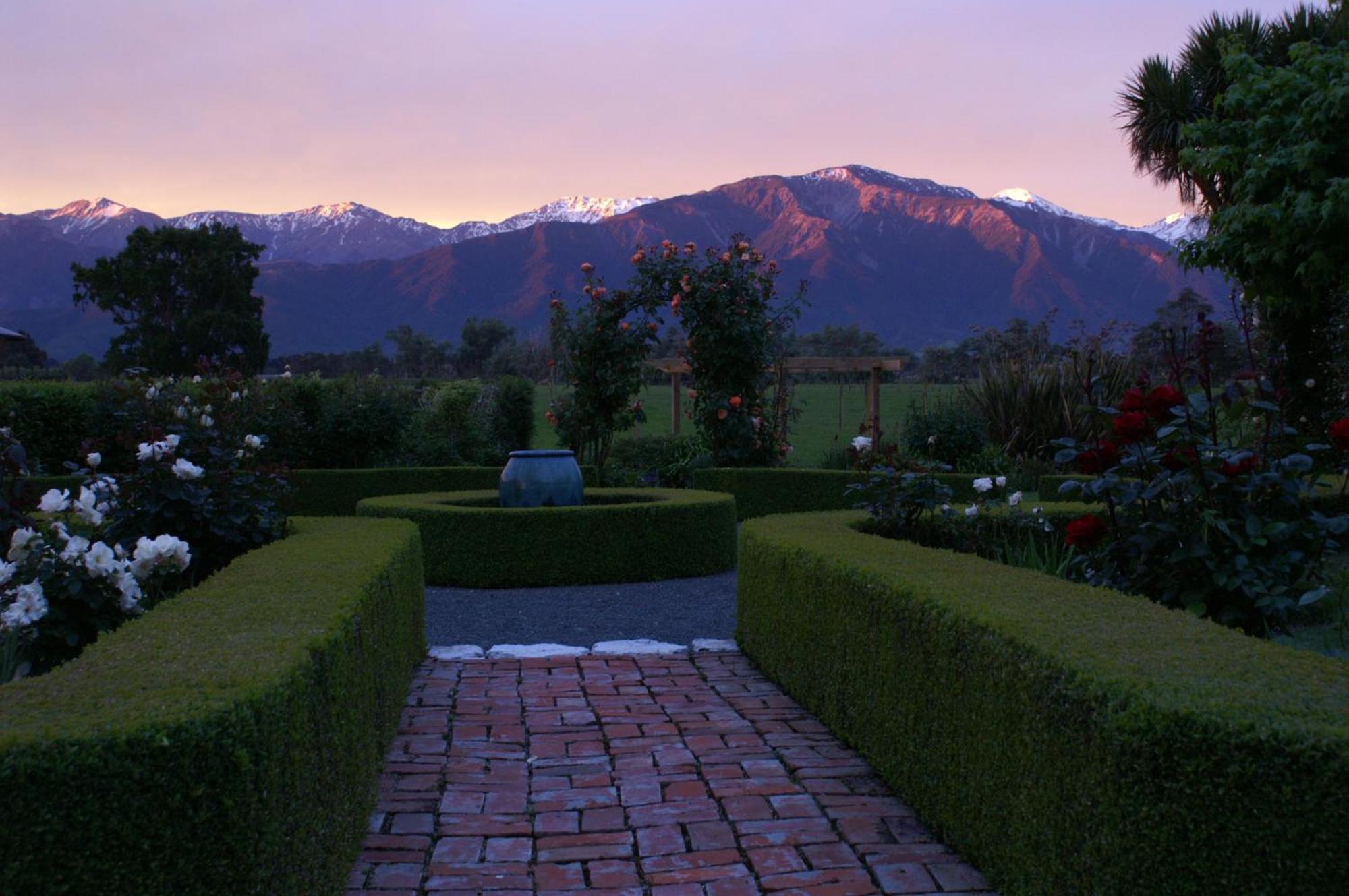 Fyffe Country Lodge カイコウラ エクステリア 写真